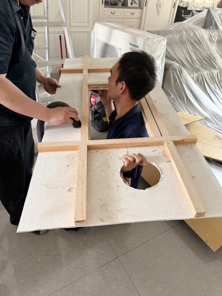 第一個細節:冷氣要在木作封板前進場